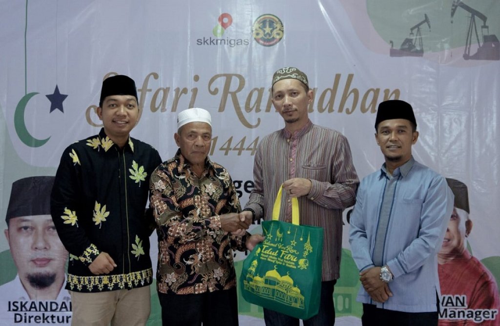 Bumi Siak Pusako Bagikan Paket Ramadan di Tapung Kampar